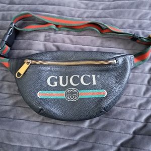 Gucci small belt bag